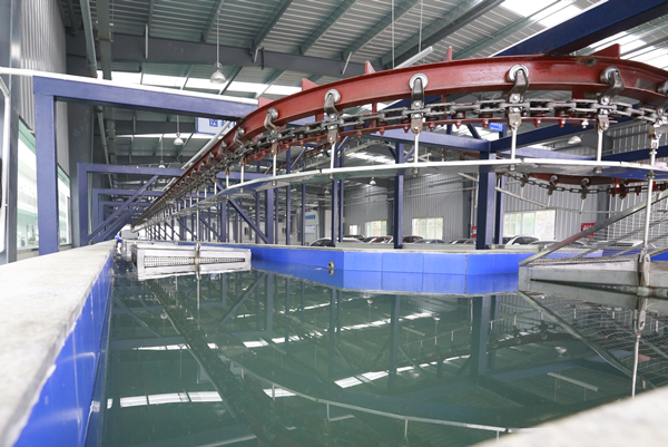 通威三聯水產交易中心通威魚品質提升車間3_副本.jpg