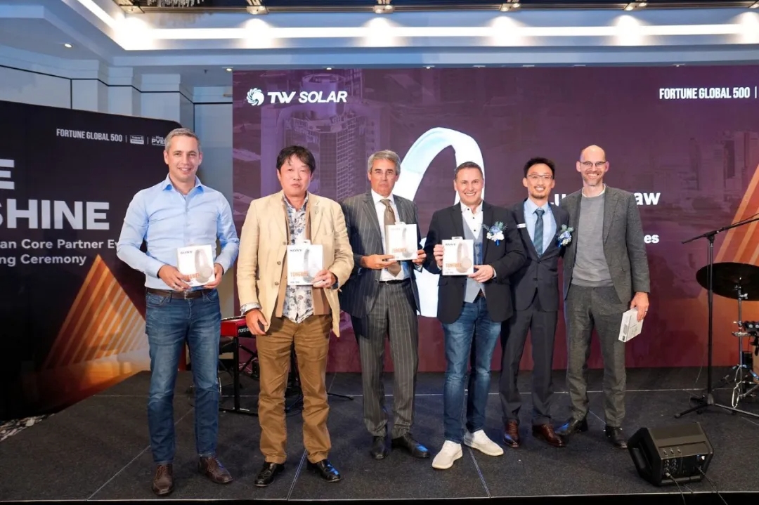 6ed20aca64c20fdb01cd09b917854c8e.jpg 6ed20aca64c20fdb01cd09b917854c8e.jpg