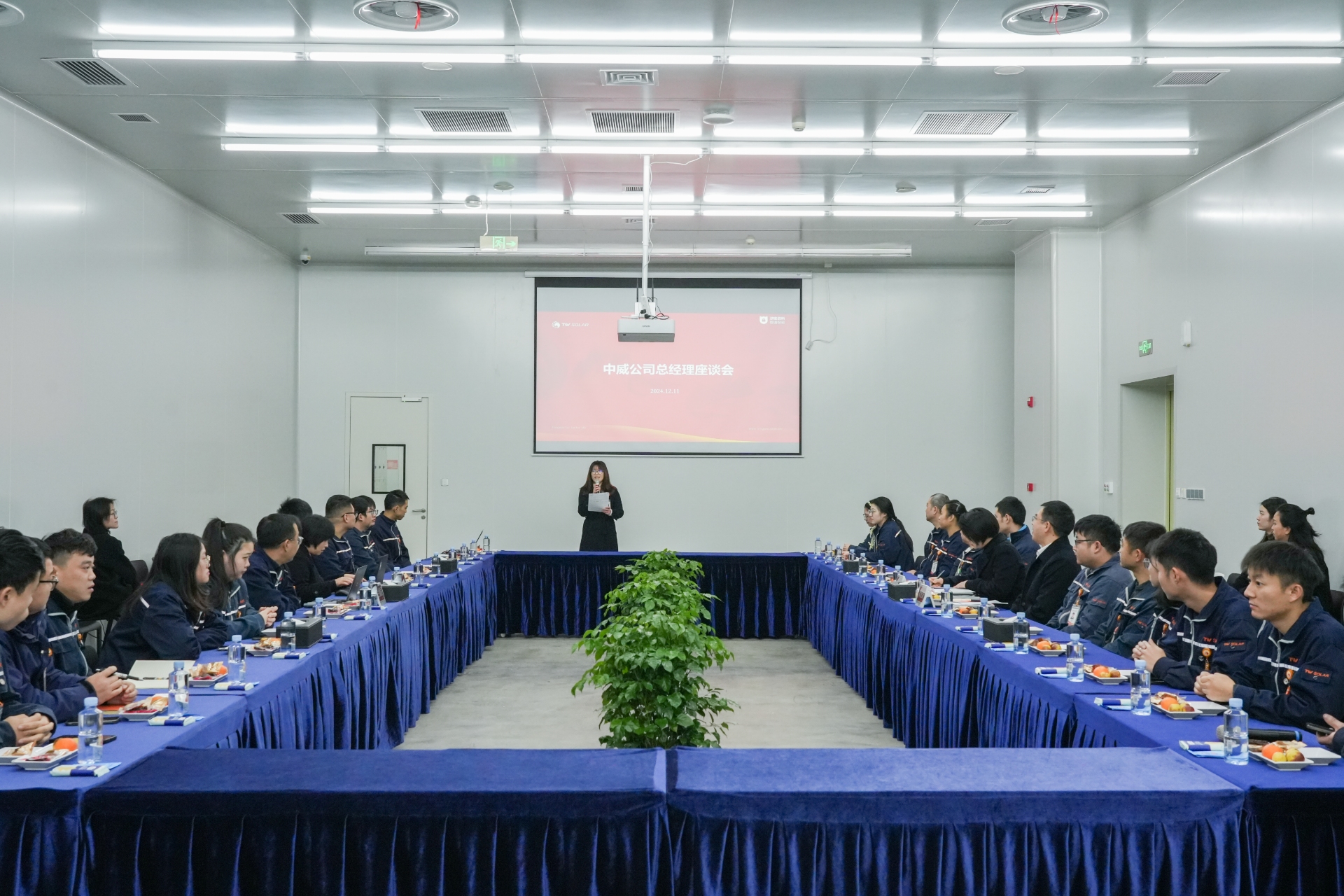 bfd065f286b093a47a03807405a6677a.jpg bfd065f286b093a47a03807405a6677a.jpg