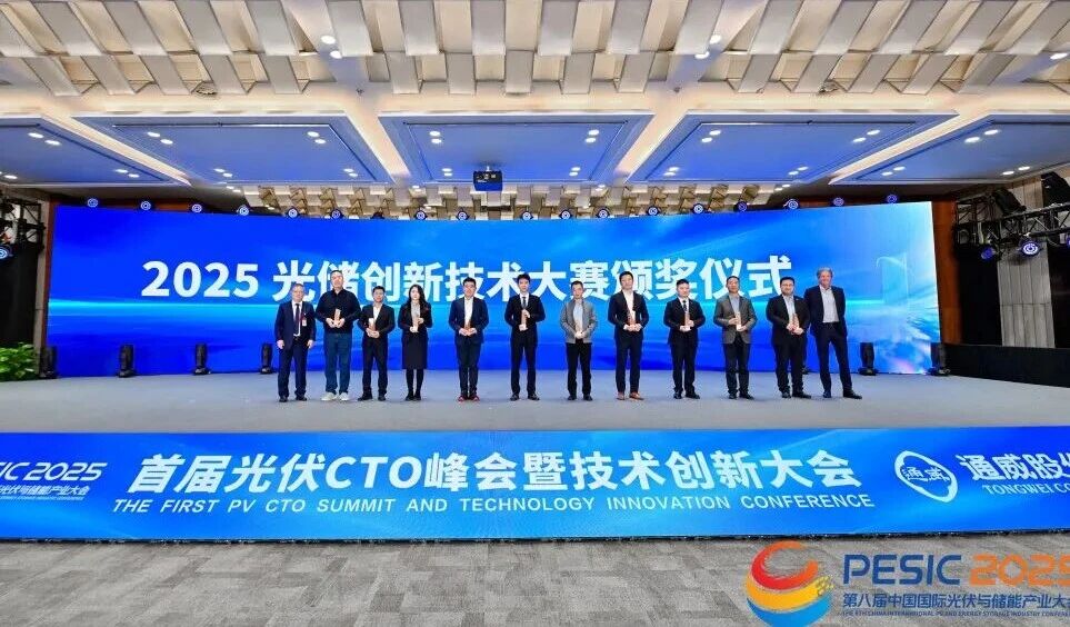 c0ce6e3d457de6ede55ceeff3b0b1752.jpg c0ce6e3d457de6ede55ceeff3b0b1752.jpg